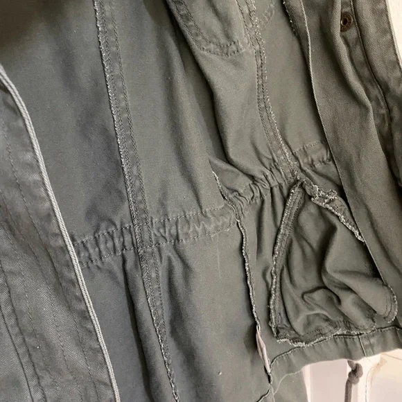 Utility olive green jacket XS - Picture 7 of 11